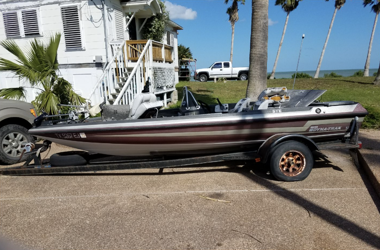 1987 Dyna-Trak STE 181 Powerboat w Trailer, Rockport TX | No Fees & No Reserve