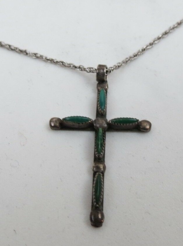Vintage Navajo Sterling Silver Petitpoint GreenTurquoise Cross Necklace