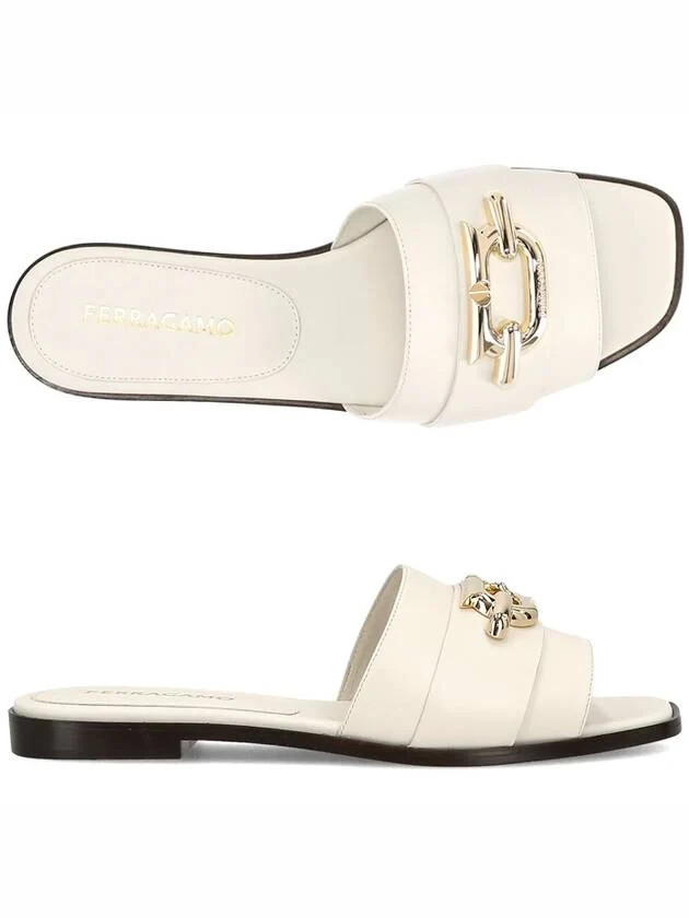 サンダル・ミュール SANDALS FERRAGAMO ROSA FERRAGAMO Sally 60MM Patent Leather Sandals | Saks Fifth Avenue