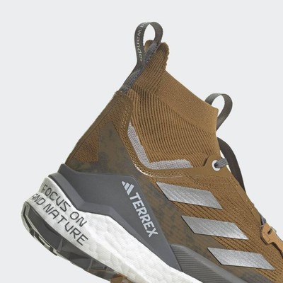 

adidas TERREX + и блуждать Free Hiker 2.0 Hiking Shoes Мужские, Bronze strata / matte silver