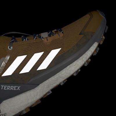

adidas TERREX + и блуждать Free Hiker 2.0 Hiking Shoes Мужские, Bronze strata / matte silver
