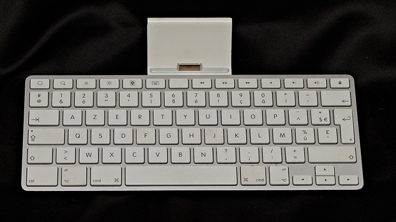 Apple Ipad Tastatur Dock Model A1359 Englisch Qwerty 1. 2. 3. Generat. 30-Polig