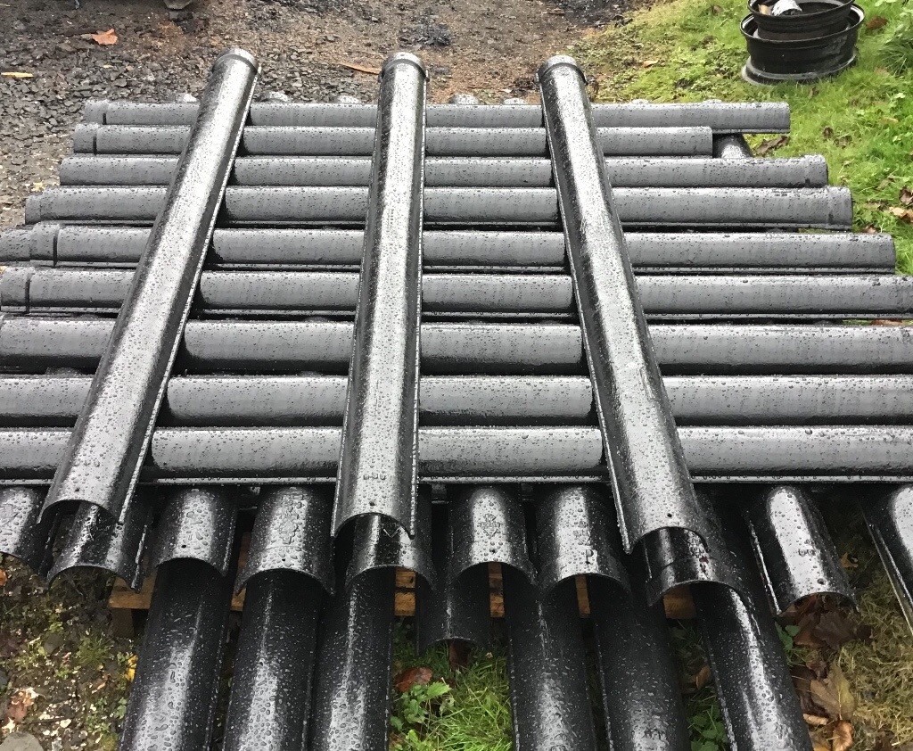 Cast iron guttering, fittings and Downpipes. (Reclaimed, cleaned