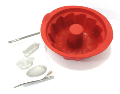 Tupperware Fluted Cake Round Bundt Magic Baking Form Silicone Pan Rare 9''