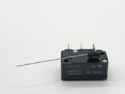 1pcs New Omron Micro Switch D2MC-5E