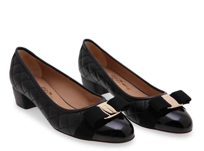 Pre-owned Ferragamo Salvatore  Quilted Vara Bow Pumps In Black