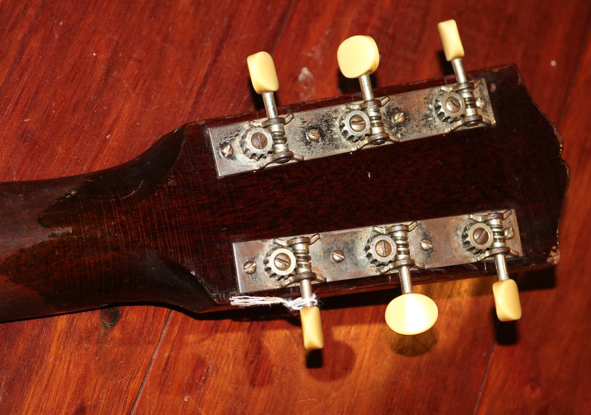 1937 Gibson J-35 Acoustic Guitar  (GIA0619)