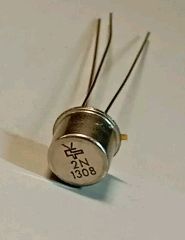 2n1308  Transistor   2n 1308     Nos   Goldpins    Lot 1 Pcs    F4h32/4