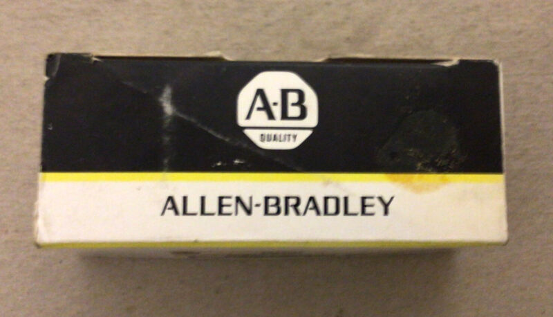 Allen-Bradley Timing Relay 700HS12AA1