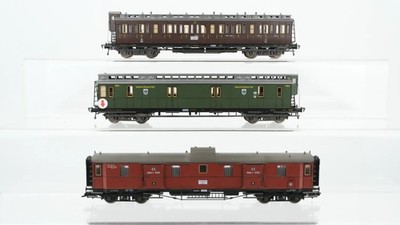 Fleischmann H0 Konvolut Abteilwagen 242 3.Kl. Packwagen 01141 Postwagen 2993 Kai
