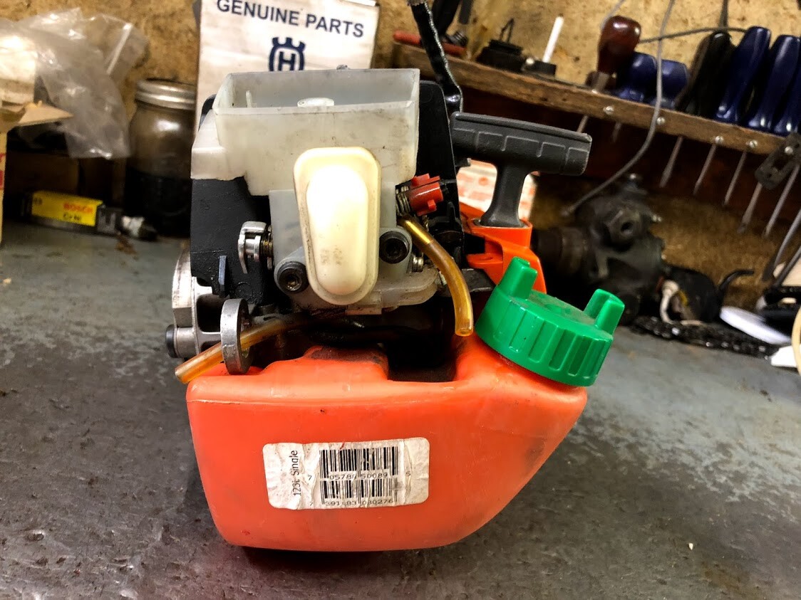 Husqvarna 123L String Trimmer Power Head Crankcase