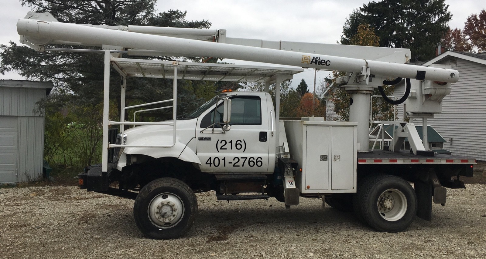 BUCKET TRUCK REAR MOUNT 4X4