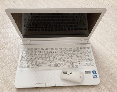ノートPC LaVie LS550/J26W ホワイト NEC LaVie S LS550/J26R PC