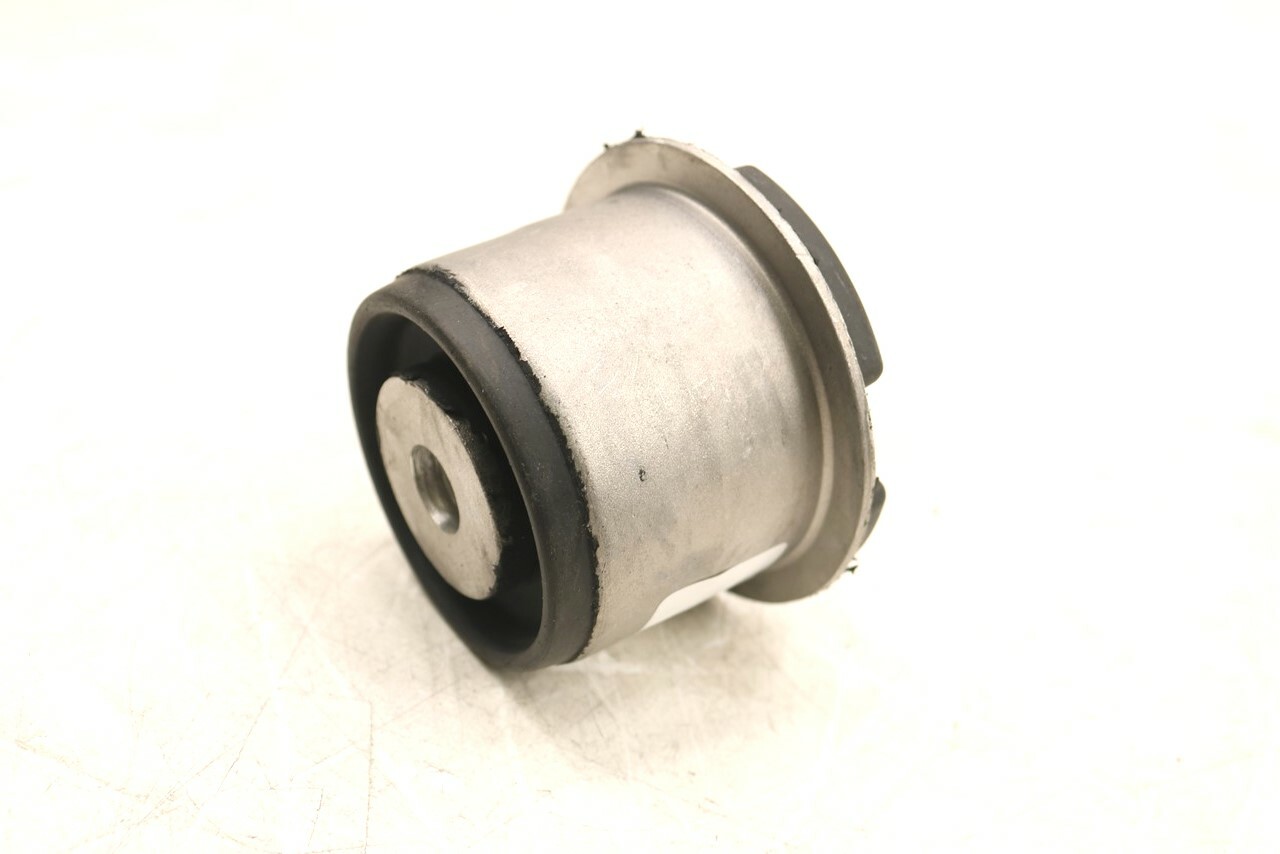 saab96様 確認用 For Saab 900 9000 9-5 9-3 One Way PCV Check Valve 9189564