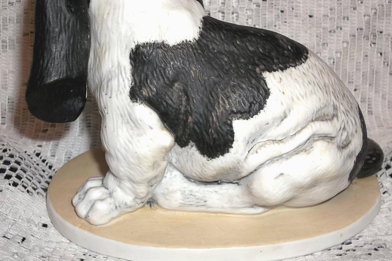 Vintage 1983 Home Interior Master Piece Porcelian Bassett Hound Figurine Homco