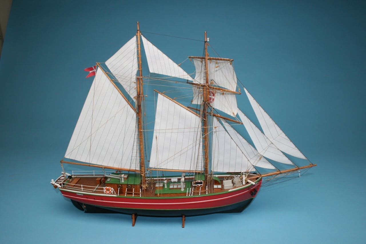 Billing Boats LILLA DAN 船模型キット NR. 578 Lilla Dan Model Boat Kit,wooden kit,static display,Billing