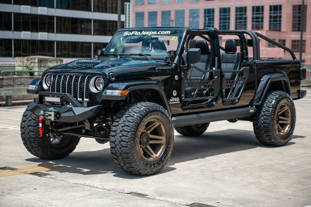 2022 Jeep Gladiator Custom Lifted Overland 4x4 4dr Crew Cab 5.0 Ft. Sb