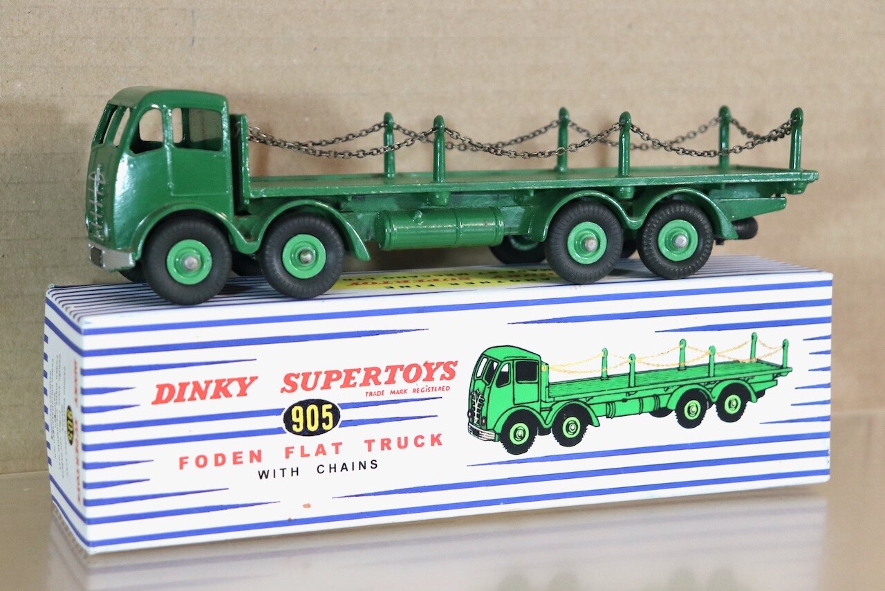 ミニカー DINKY No.915 AEC TRAILER British Road ミニカー DINKY No.915 AEC TRAILER British Road DINKY No.915