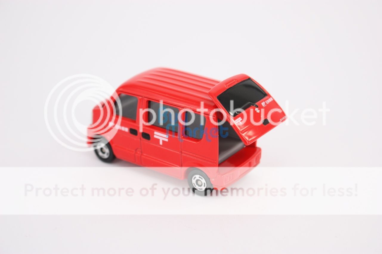 Takara Tomy Tomica #68 JAPAN Red Post Mail Car Van Truck 1