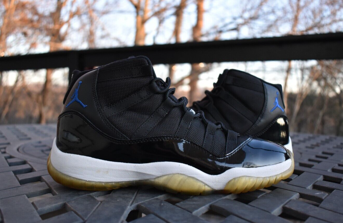 VINTAGE Nike Air Jordan 11 Retro 'Space Jam' 2009 378038-041