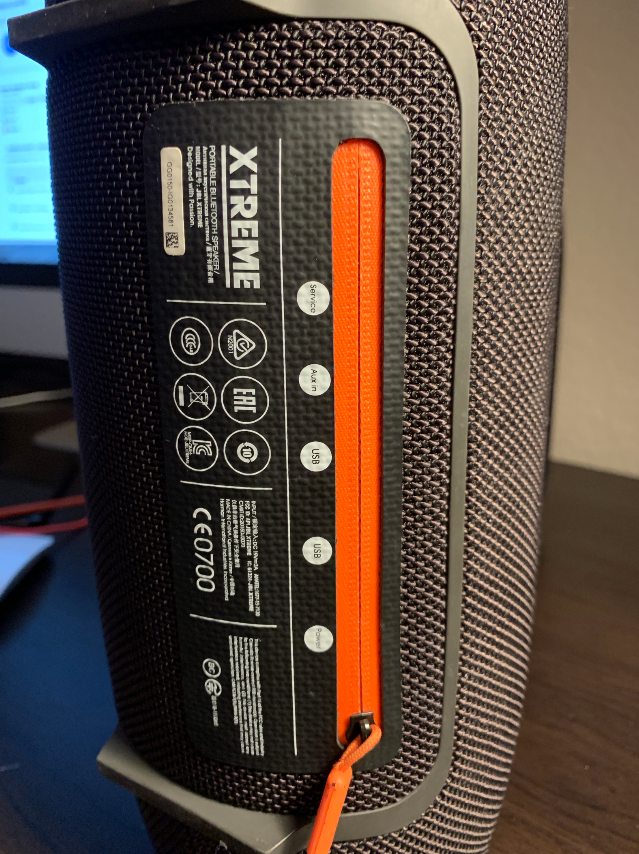 JBL Xtreme portable wireless bluetooth speaker with Rich sound, Splashproof, USB