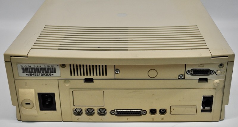 Vintage Mac Computer: Performa 636 - 12MB - 250MB HD 8.0 OS