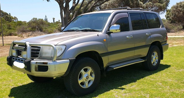 Toyota cruiser 100