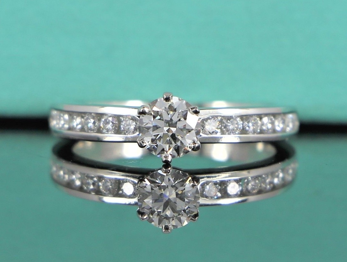 【AAA】Tiffany Lock Ring 7.5 RG 16号 Tiffany Lock:Ring in White Gold | Tiffany & Co. US