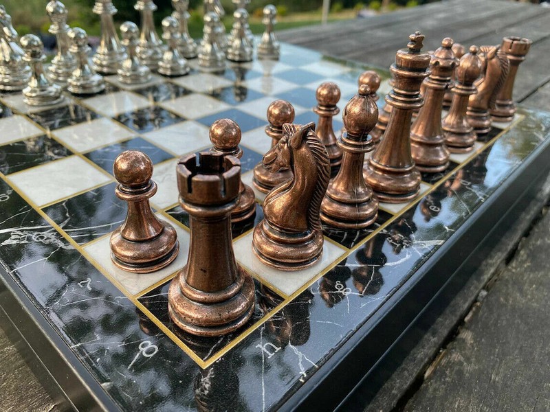 Royal teko Bronze шахматы стекло
