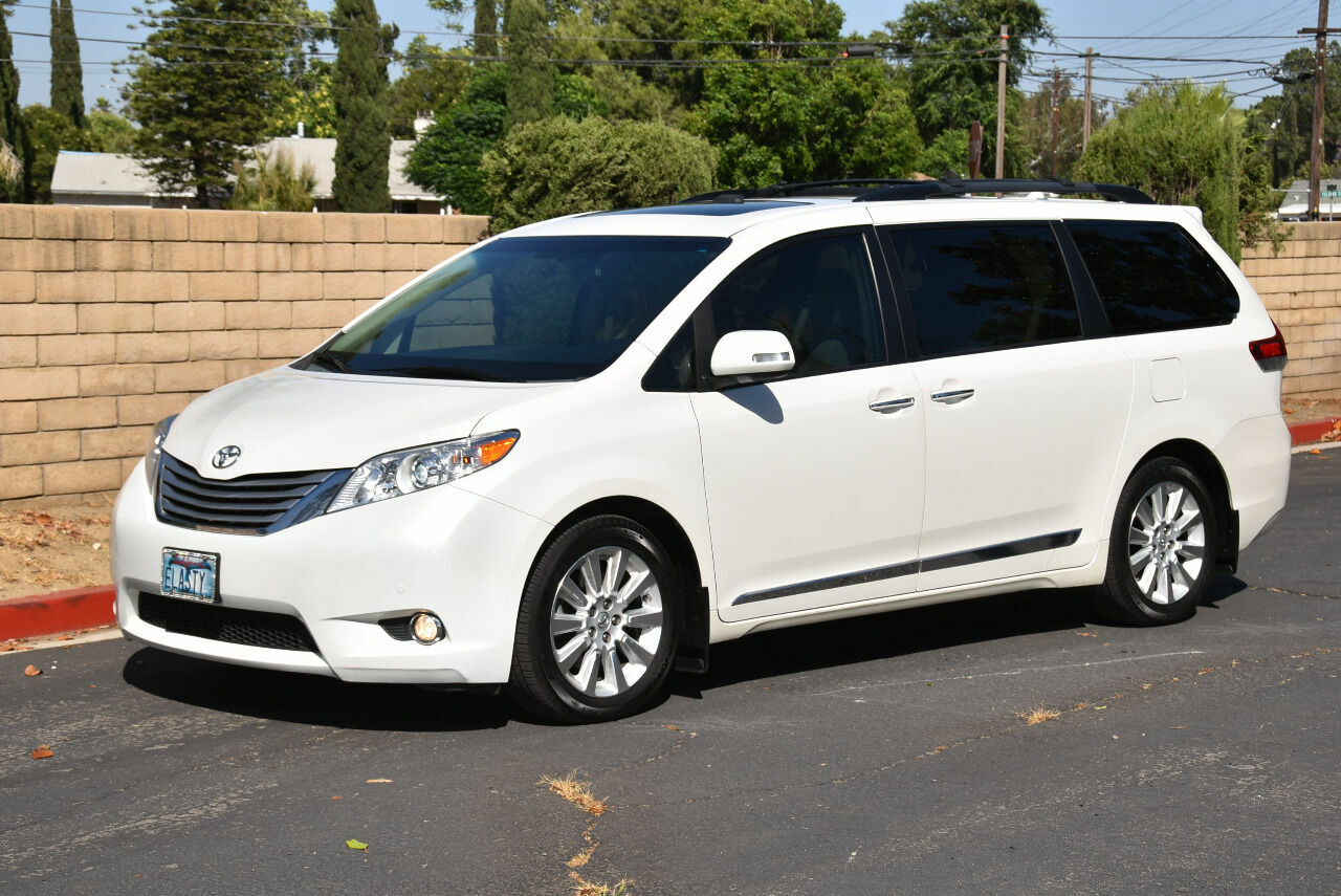 2014 Toyota Sienna Limited Premium Leather+navigation+dvd+dualsunroof