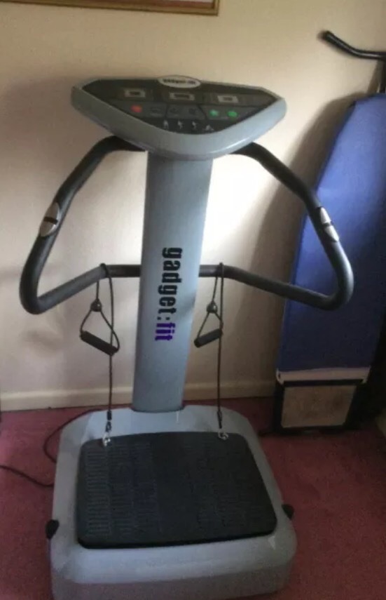 Gadget Fit Power Vibration Plate Exercise Muscle Toning Machine in