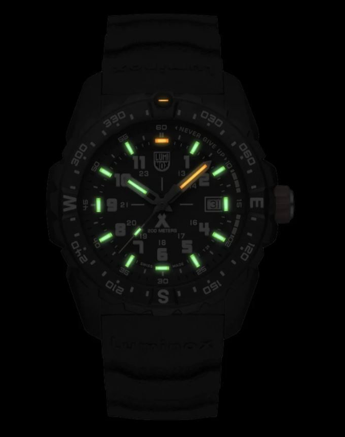 Pre-owned Luminox Xb.3735 Bear Grylls Survival Sapphire Crystal Men's Watch Green Strap