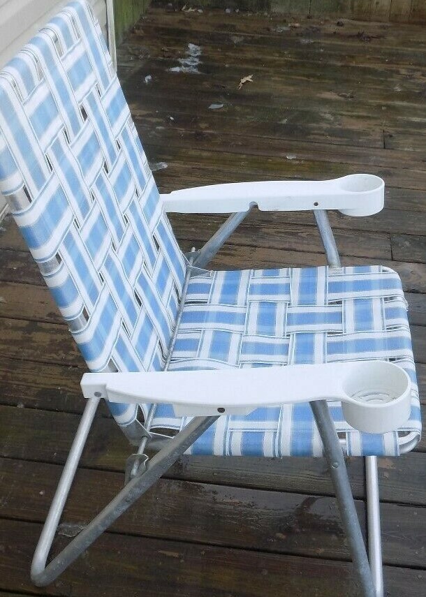 ALUMINUM ARM CHAIRS WITH PLASTIC CUP HOLDERS