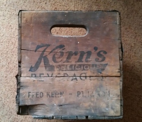 ANTIQUE PRIMITIVE Wood bottle CRATE Fred KERN Beverages PORT HURON MI Detroit MI