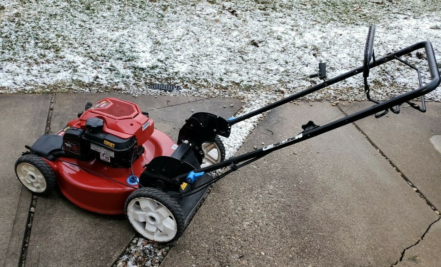 Toro Briggs & Stratton Mow N' Stow 22