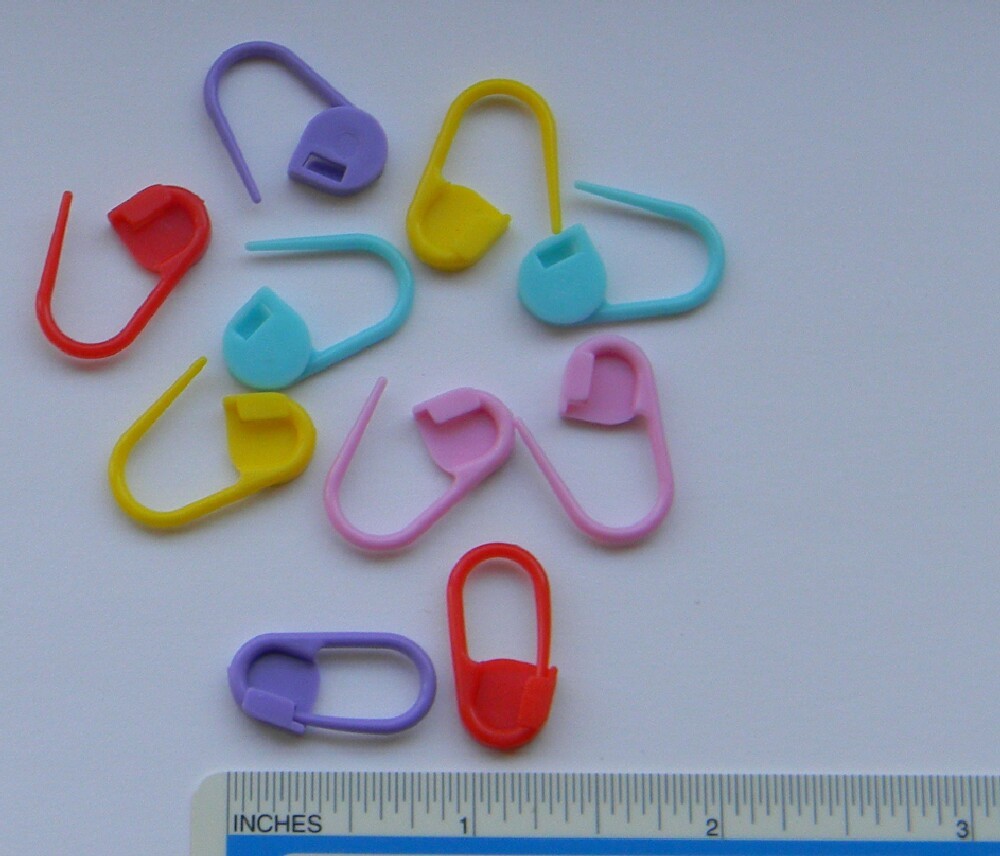 LOCKING STITCH MARKERS 10 Pack Multi colors Plastic