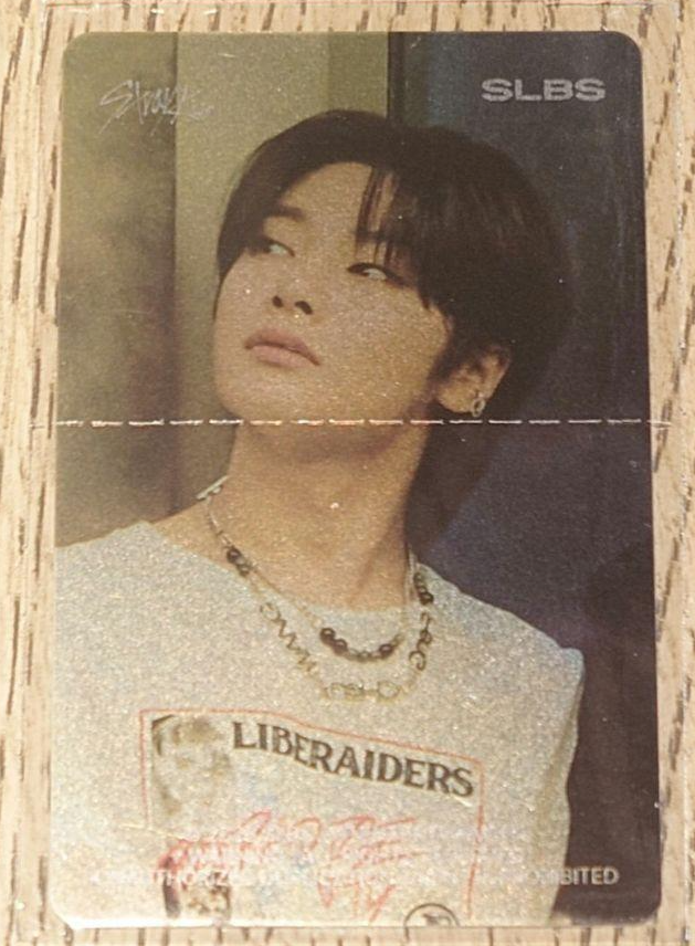 SLBS x Stray Kids Flip5 スーツカード　フィリックス Amazon.co.jp: SLBS x Stray Kids Flip5 スーツカード