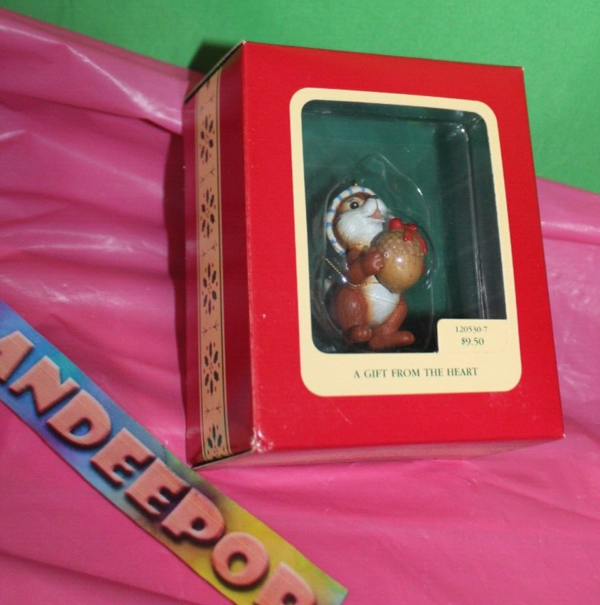 Carlton A Gift From The Heart Vintage Christmas Holiday Ornament 1992