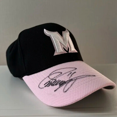 Official MD MONSTERS Baseball Authentic Pink Special Cap+ Rhee Dae Eun Signature