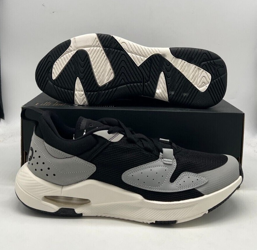 Мужские кроссовки Nike Air Jordan Cadence Smoke Grey Black White Grey CN3498-002