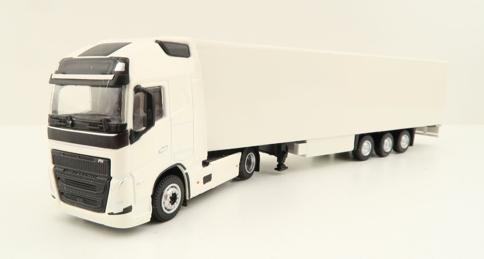 Tekno 1/50 VOLVO FH3 8×4 TEKNO, VOLVO FH XL 4x2 JP TRAKTION, 1/50, TEK67631 | eBay