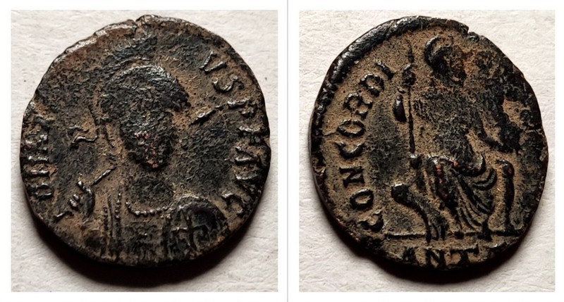 Follis D'Arcadius / (383-408) / 