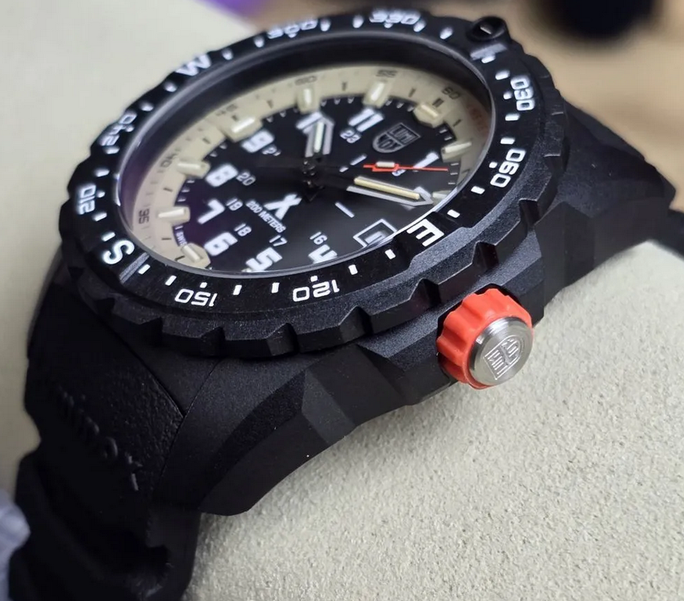 Pre-owned Luminox Bear Grylls Survival Sapphire Crystal Men's Watch Black Strap Xb.3731