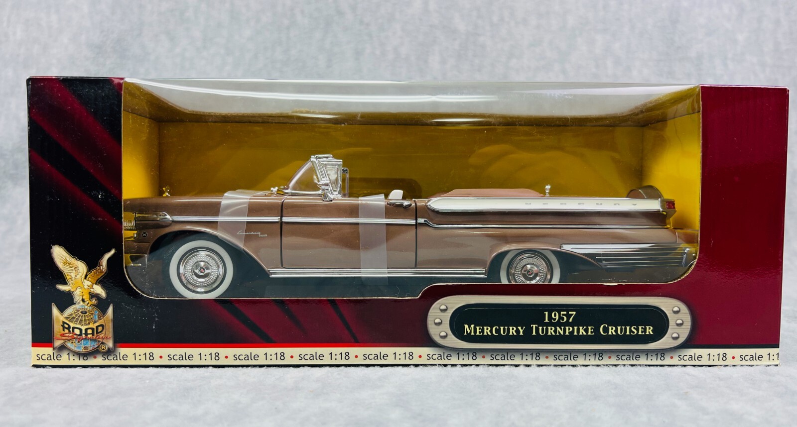 ダイキャストカー1/18 MERCRY TURNPIKE CRUISER 🇺🇸🇺🇸Road Signature 1957 Mercury Turnpike Cruiser 1/18