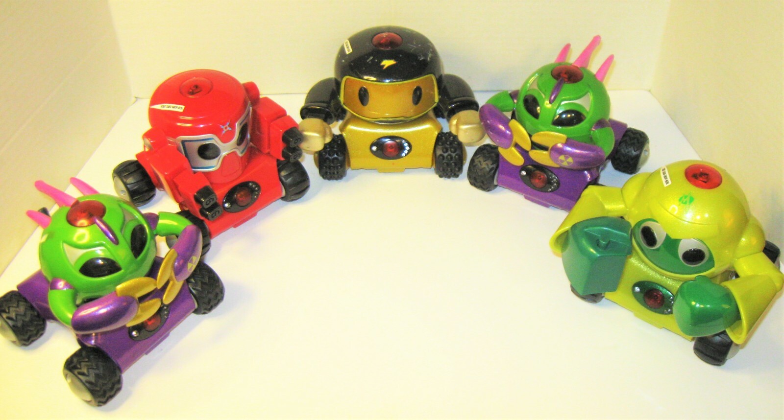 ブルホボット　BLOJOBOT　ソフビ　BLOJOMARS ATTACK 5) Rumble Robots Bitor, Lug Nut, Bolt Man, Bitor, Me Fisto