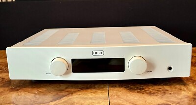 Hegel Rost Integrated Amplifier, Mint Condition