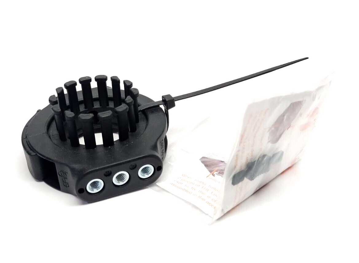 Igus TR.40.01.M6 triflex R Standard Mounting Bracket w/ Strain Relief 70mm Dia.