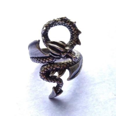 New Alchemy Gothic Pewter Dragons Lure Ring UK Made R245