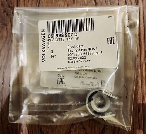 ０．９リットル　９９８０６　99806 Amazon.com: Fuel Pump W/Regulator For Kawasaki Z900 (ZR900