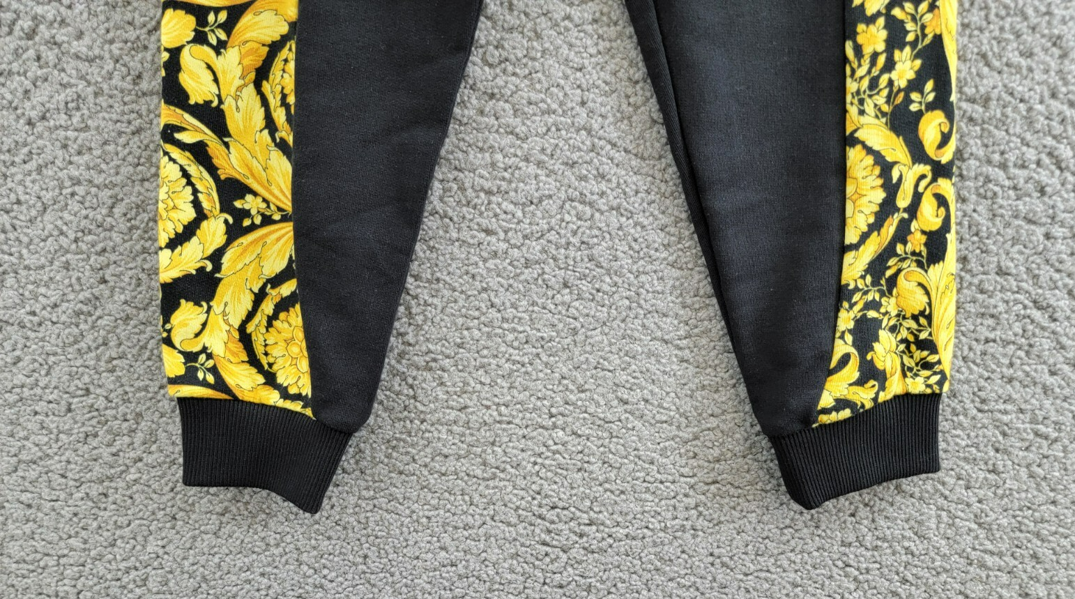 Versace Barocco Jogger Pants Little Boys' 5 Black/Gold Elastic Waist Pull On - Picture 4 of 17